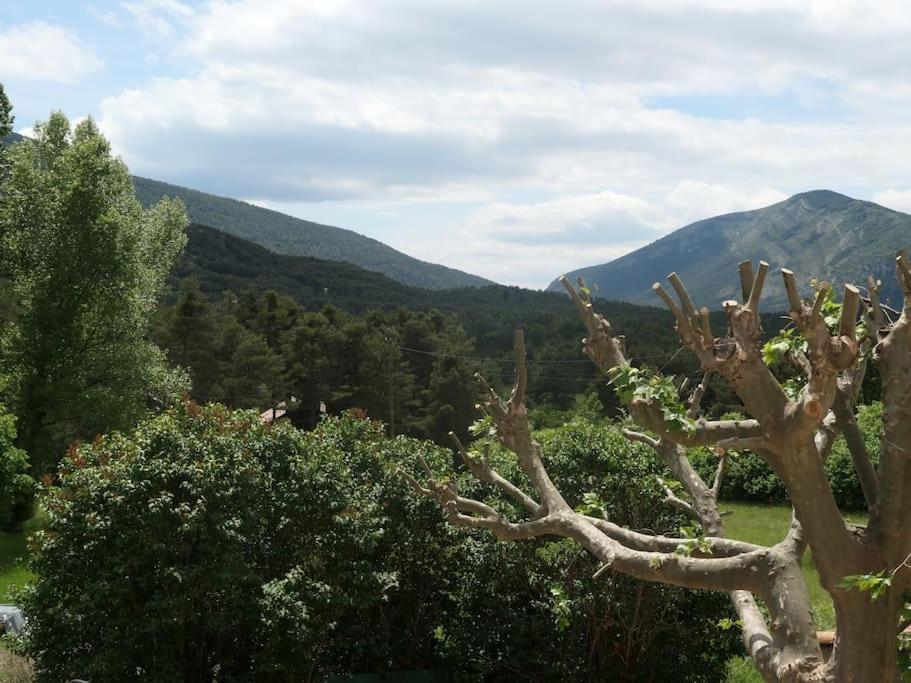 Montagne, mer et Verdon Séranon Buitenkant foto