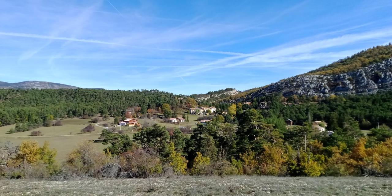 Montagne, mer et Verdon Séranon Buitenkant foto